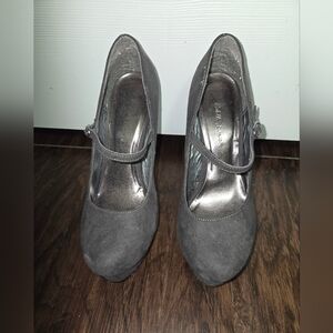 Elegant Gray Women's Shoes